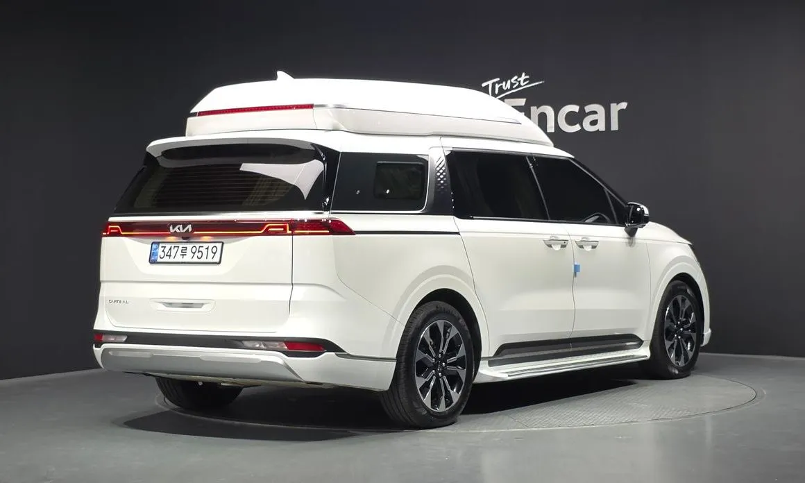 Kia Carnival — фото 3