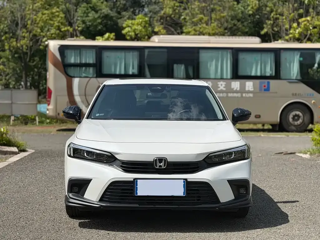 Honda Civic — фото 10
