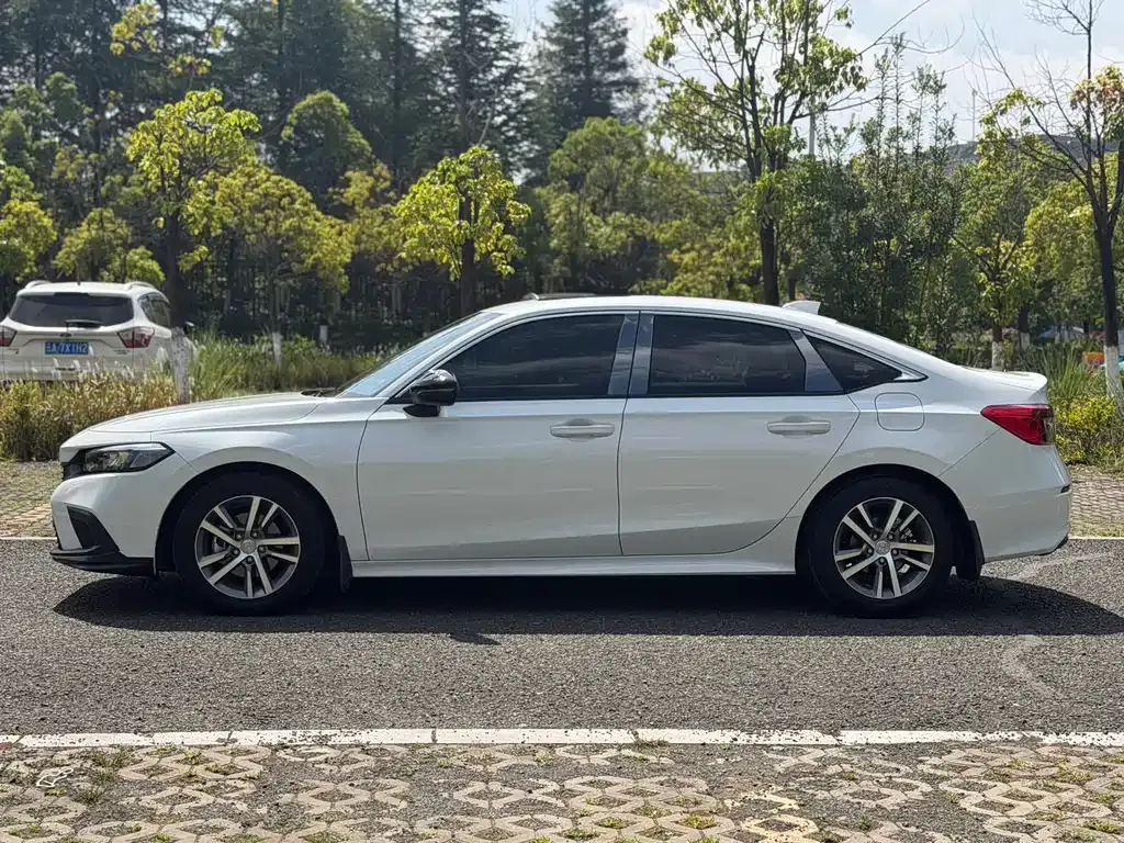 Honda Civic — фото 7