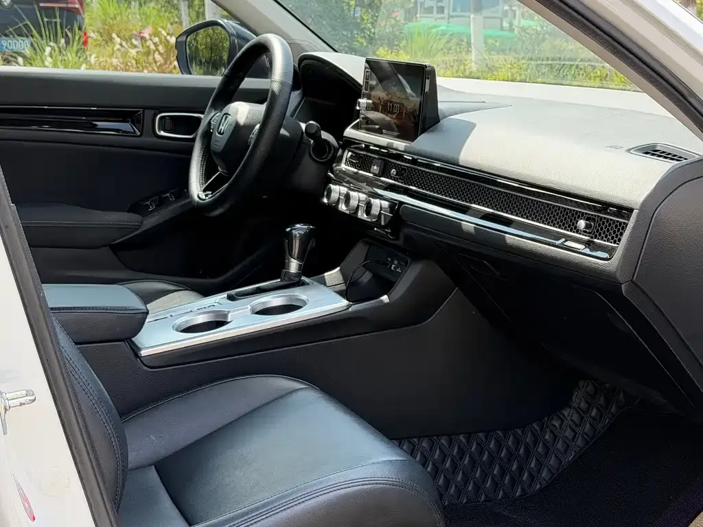 Honda Civic — фото 3