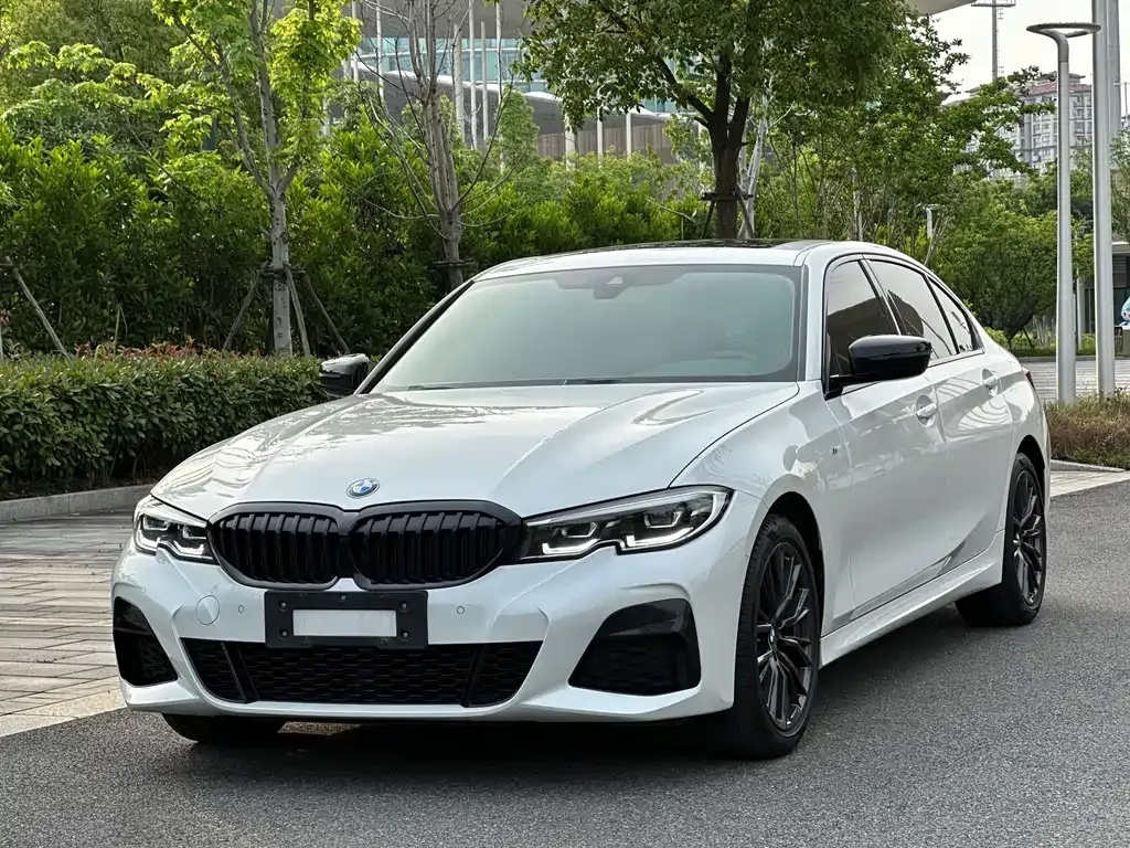 BMW 3 Series — фото 1
