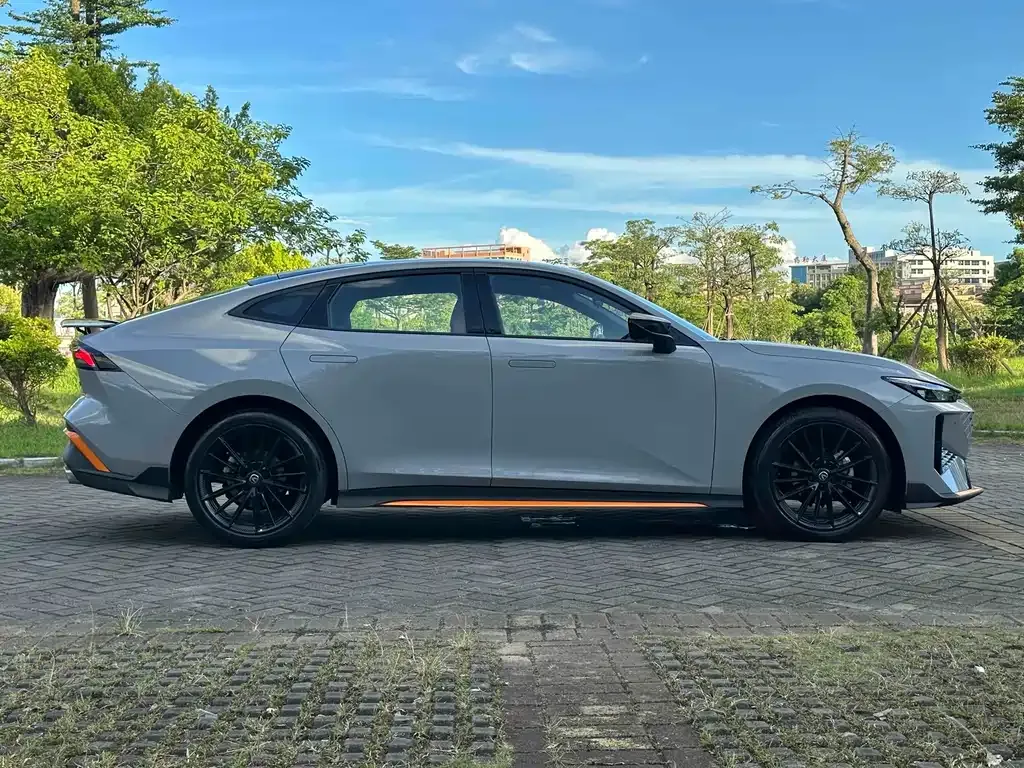 Changan UNI-V 2024 из CN, фото 7