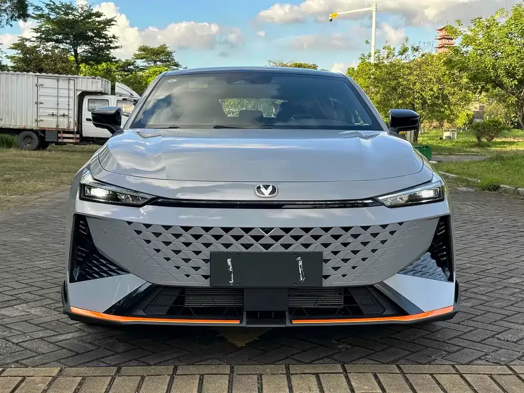 Changan UNI-V 2024 из CN, фото 5