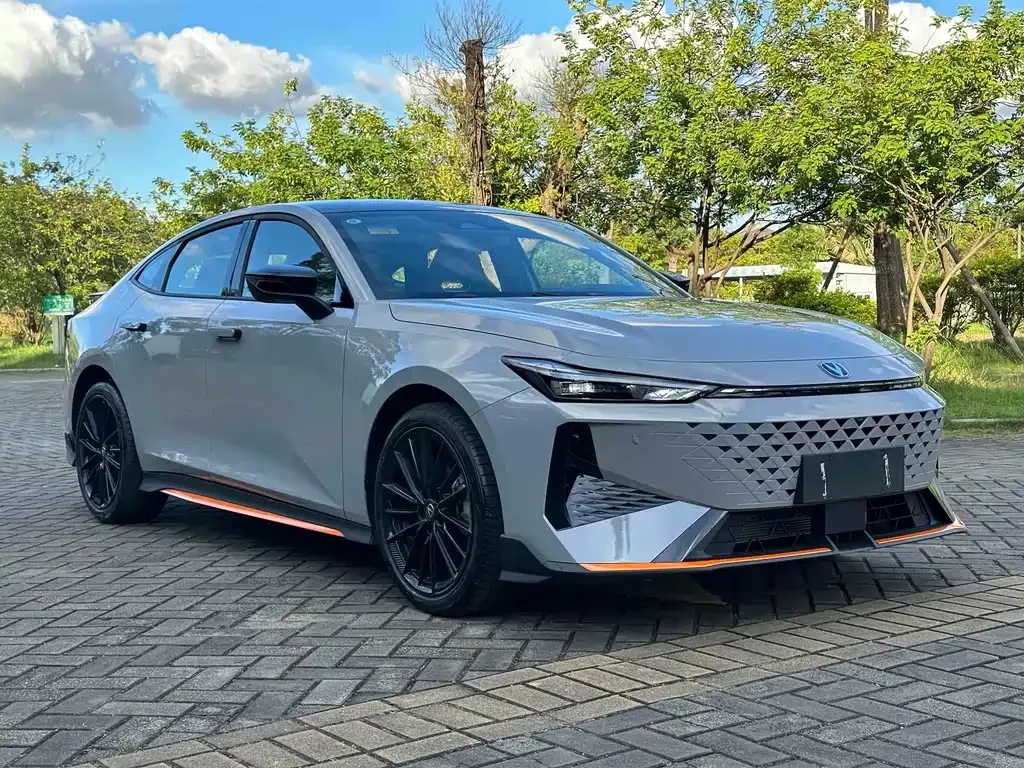 Changan UNI-V 2024 из CN, фото 10