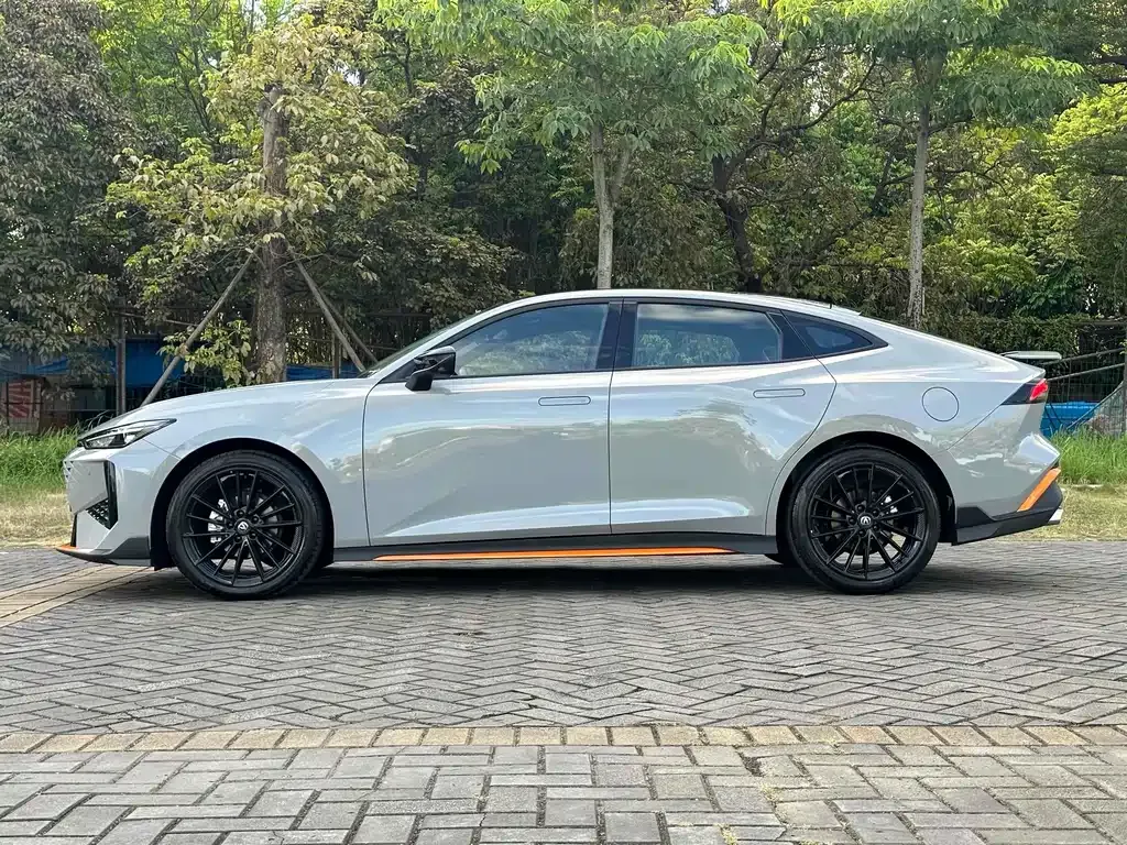 Changan UNI-V 2024 из CN, фото 8