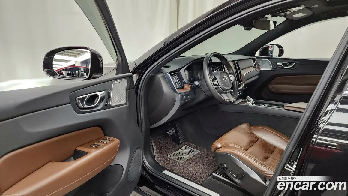 Volvo XC60 2021 из KR, фото 7