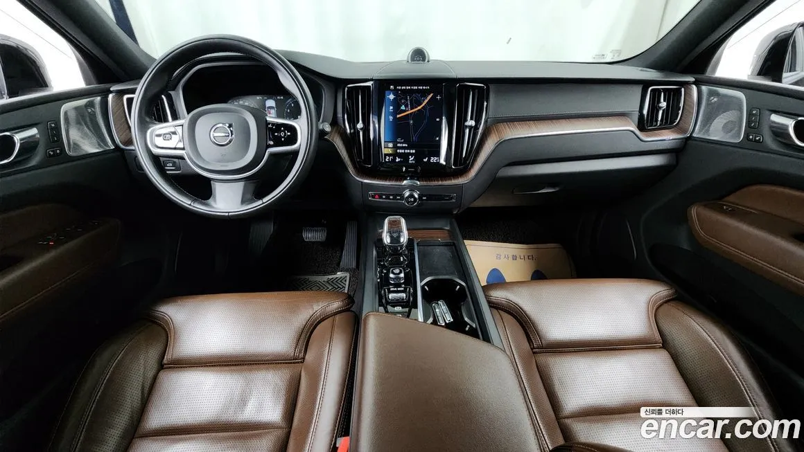 Volvo XC60 2021 из KR, фото 8