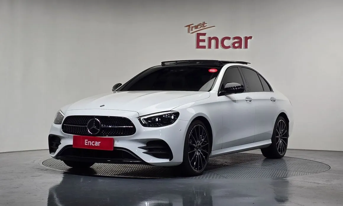 Mercedes-Benz E-Class — фото 1