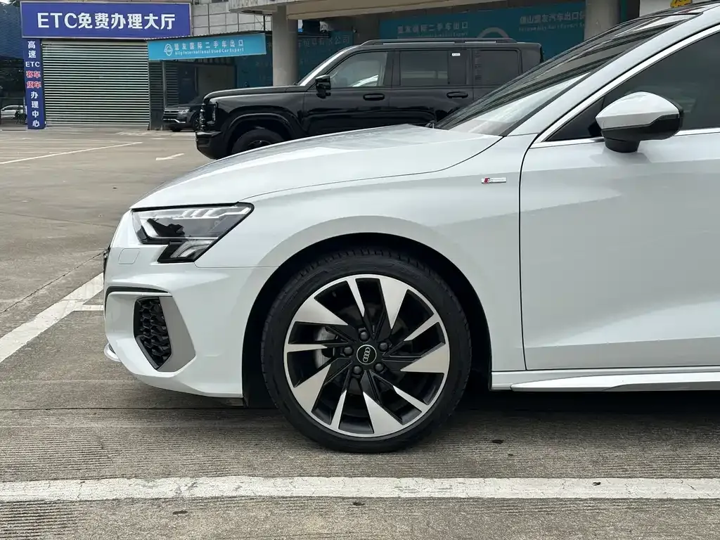Audi A3 — фото 9