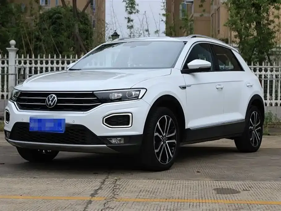 Volkswagen T-Roc — фото 1