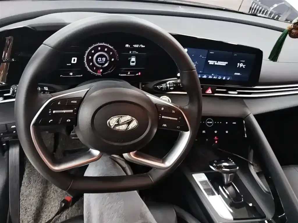 Hyundai Elantra 2022 из CN, фото 9