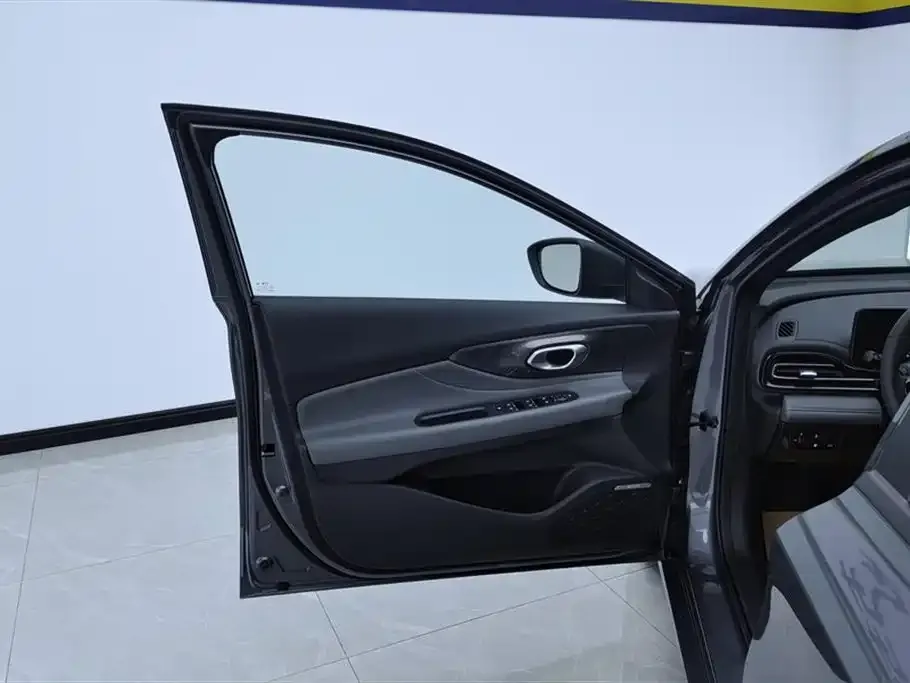 GAC Motor Shadow Leopard — фото 5