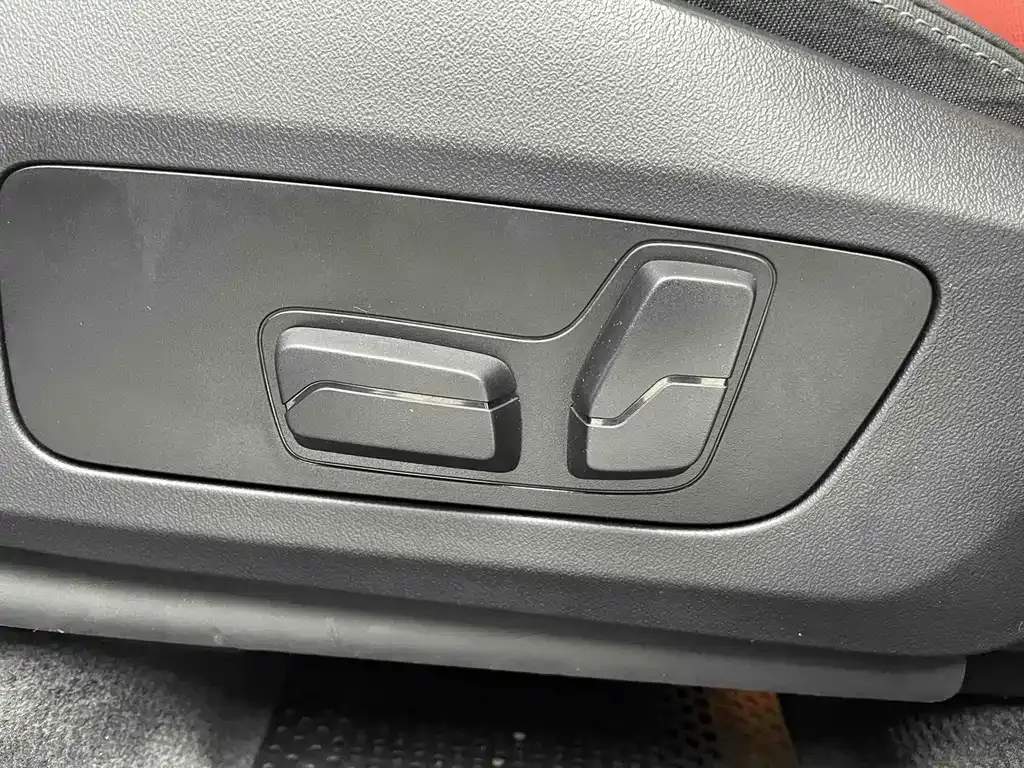BMW X1 — фото 10