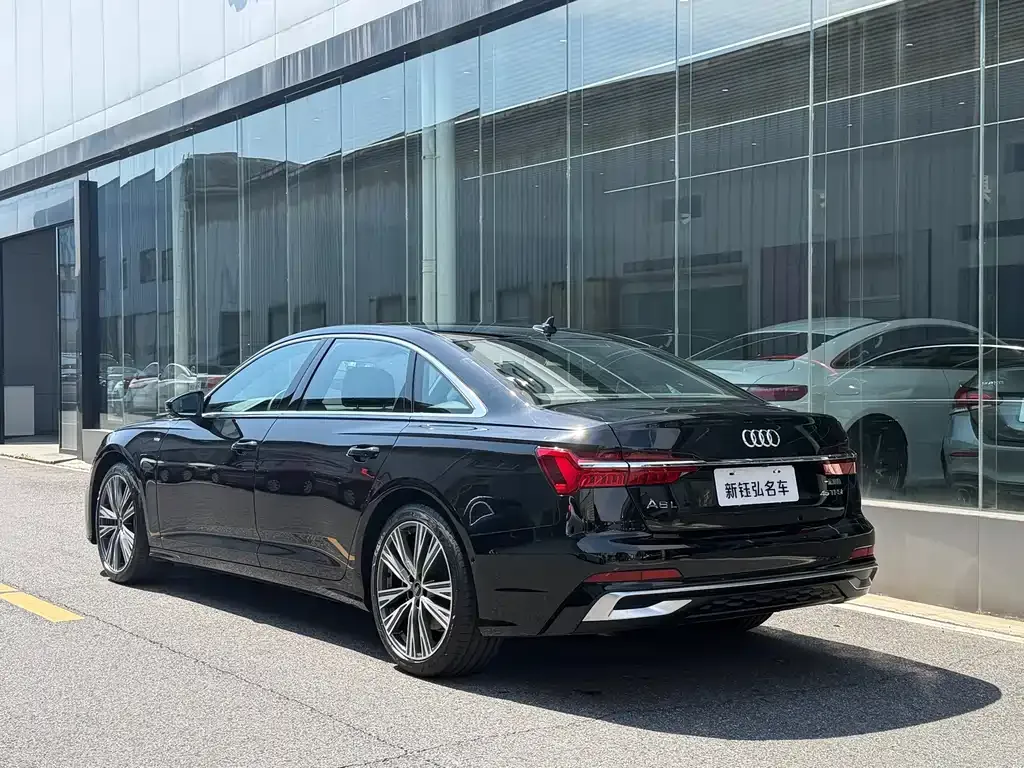 Audi A6L — фото 6