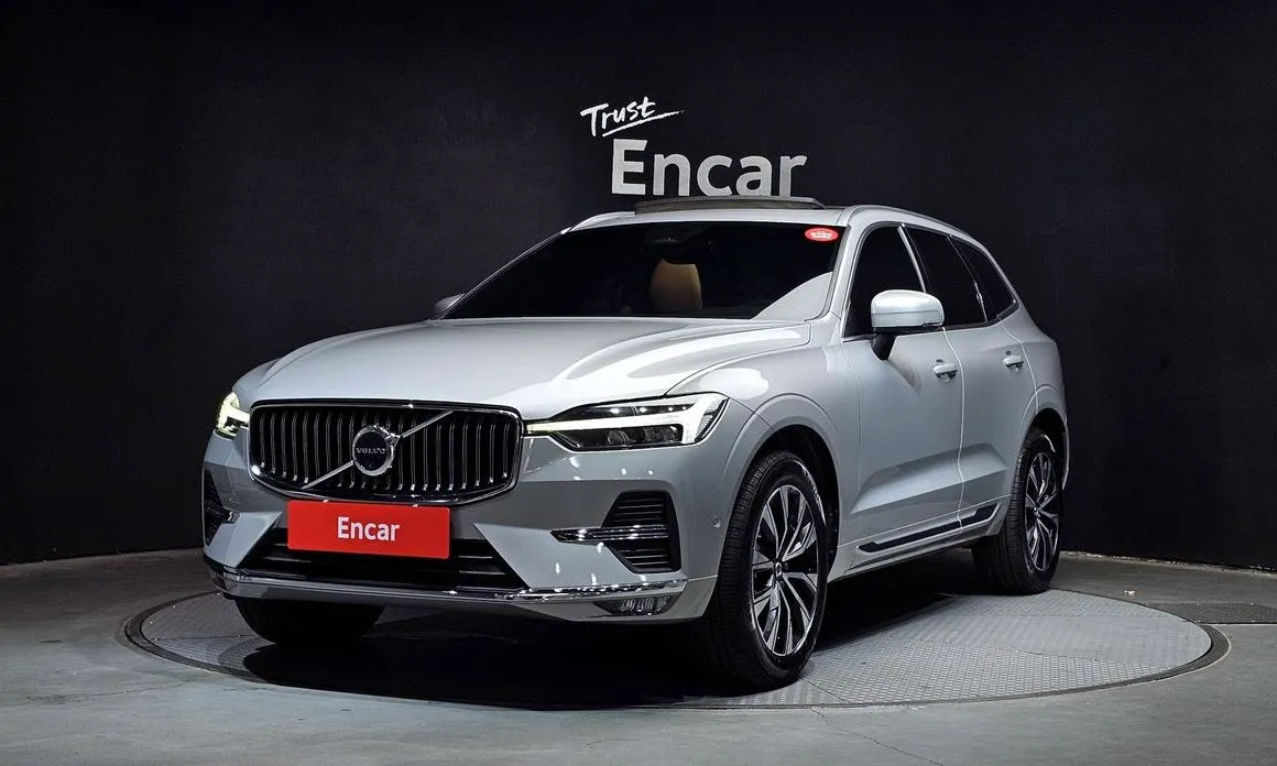 Volvo XC60 — фото 1