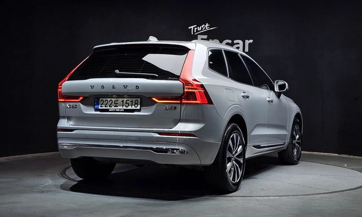 Volvo XC60 — фото 7