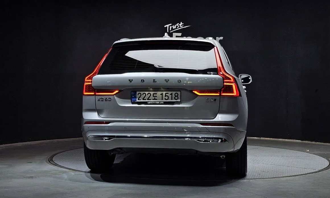 Volvo XC60 — фото 5