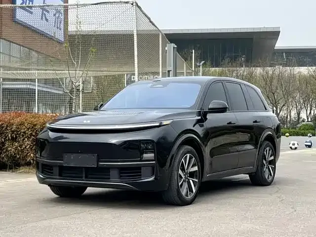 Li Auto L8