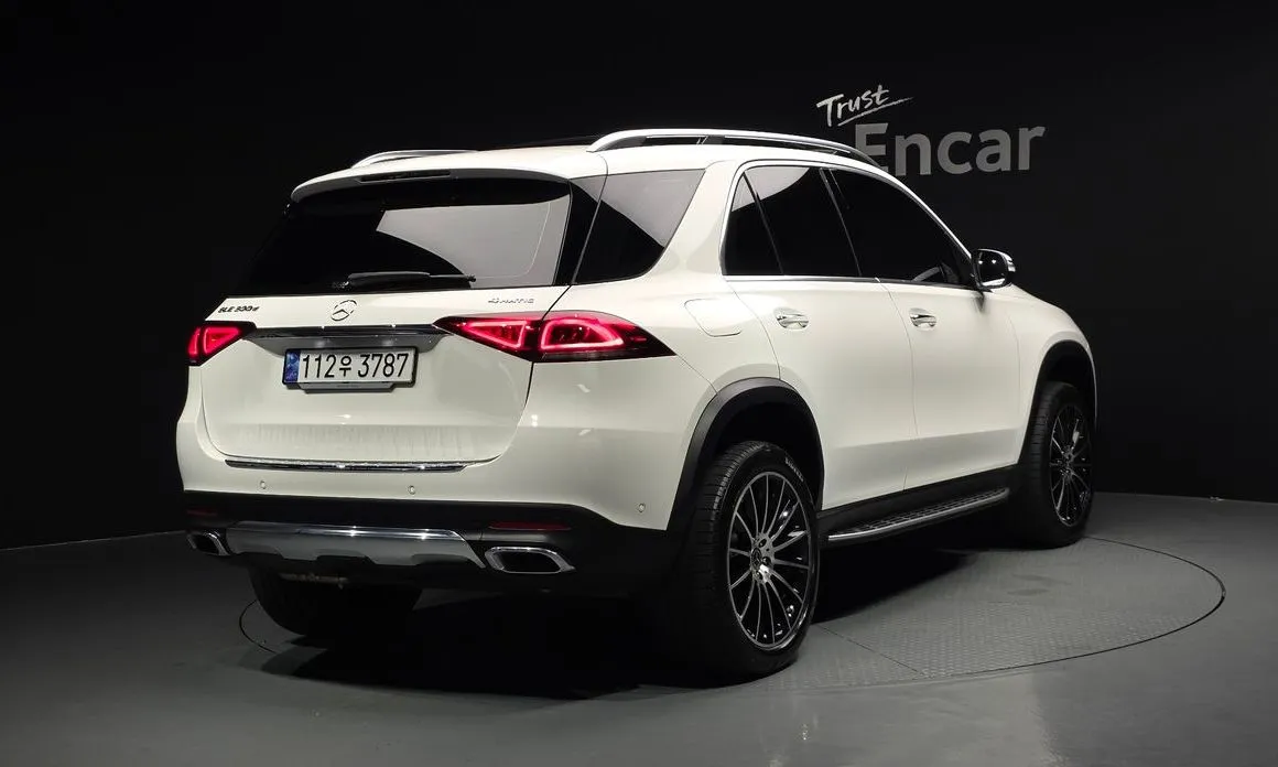 Mercedes-Benz GLE-Class — фото 4