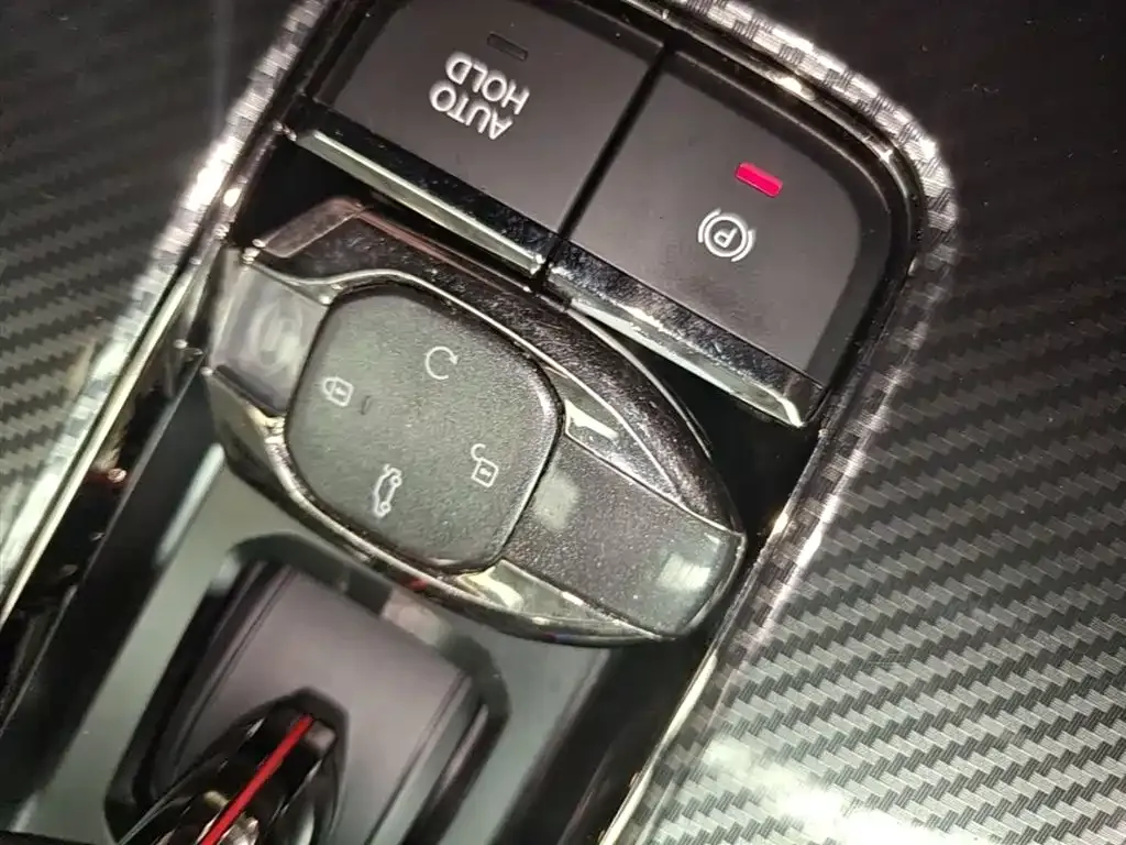 GAC Motor Shadow Leopard — фото 8