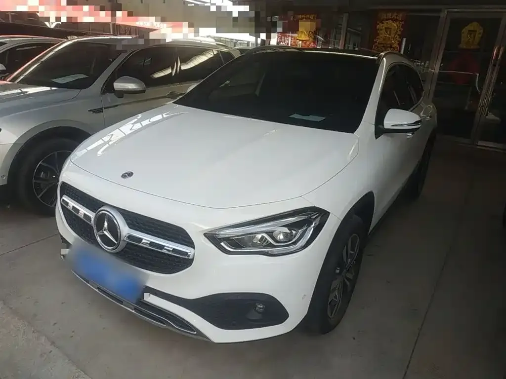 Mercedes-Benz GLA — фото 1