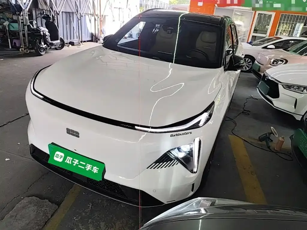 Geely Galaxy L7 — фото 1