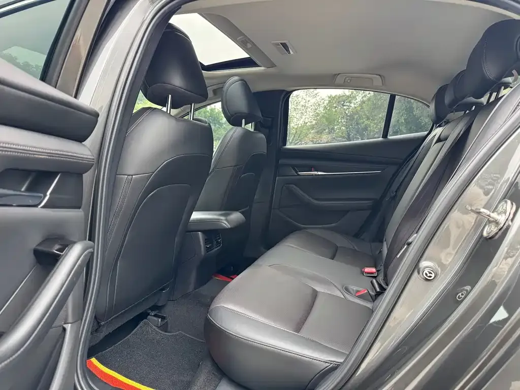 Mazda 3 Axela 2021 из CN, фото 2