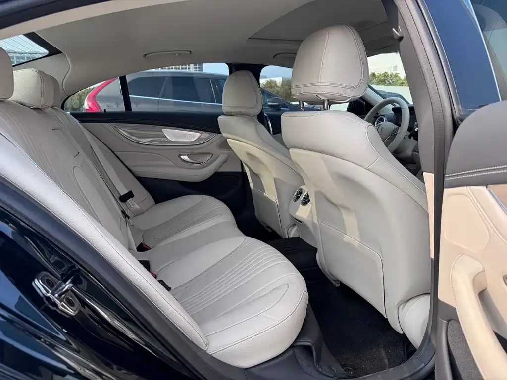 Mercedes-Benz CLS — фото 9