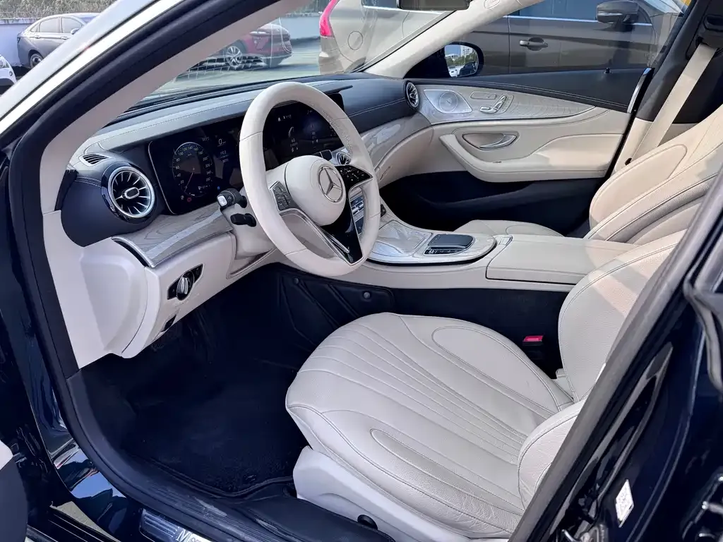 Mercedes-Benz CLS — фото 5