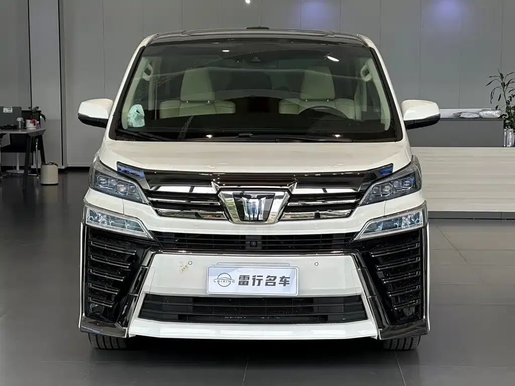 Toyota Vellfire 2022 из CN, фото 3