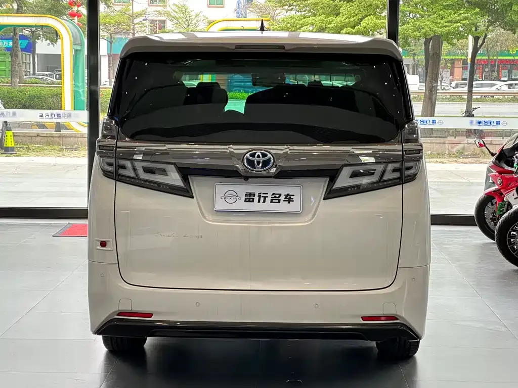 Toyota Vellfire 2022 из CN, фото 5