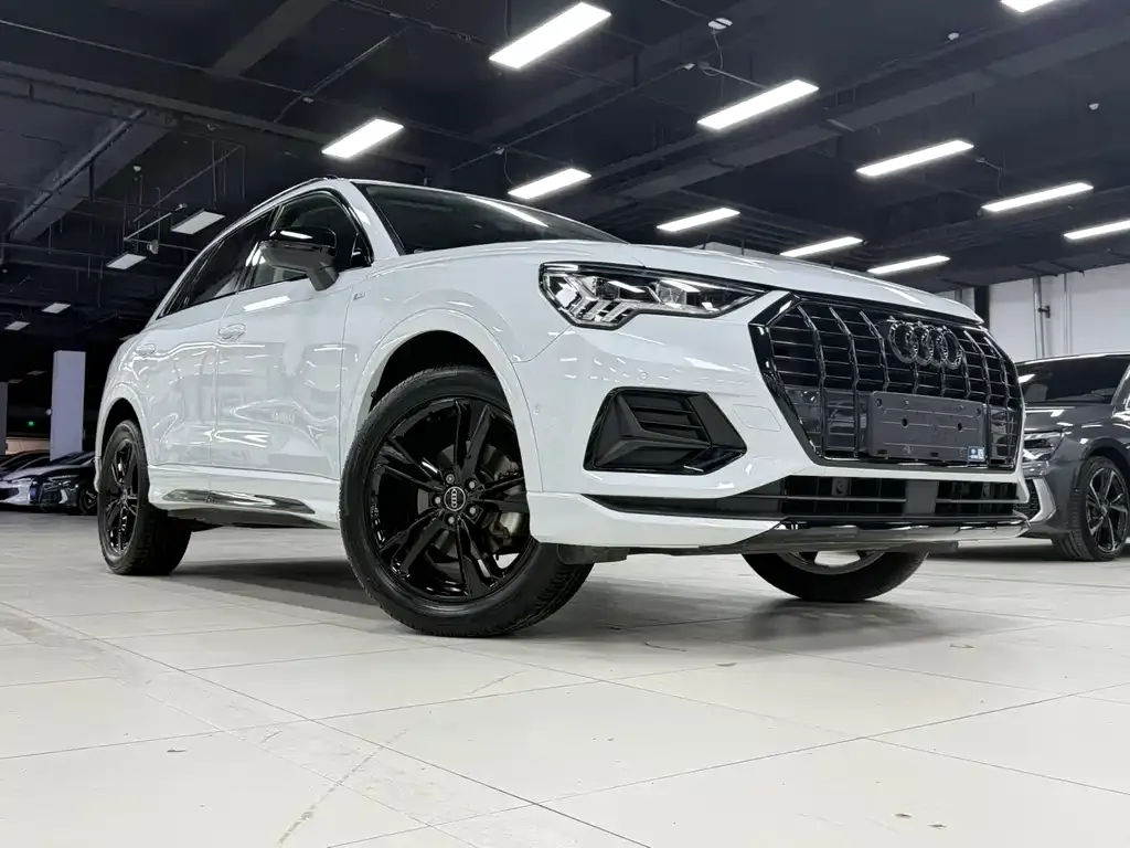 Audi Q3 — фото 6