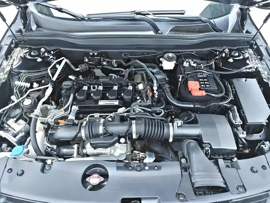 Honda Accord — фото 9