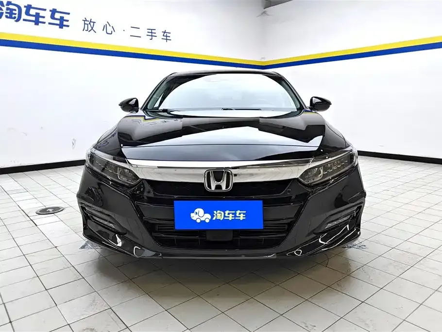 Honda Accord — фото 8