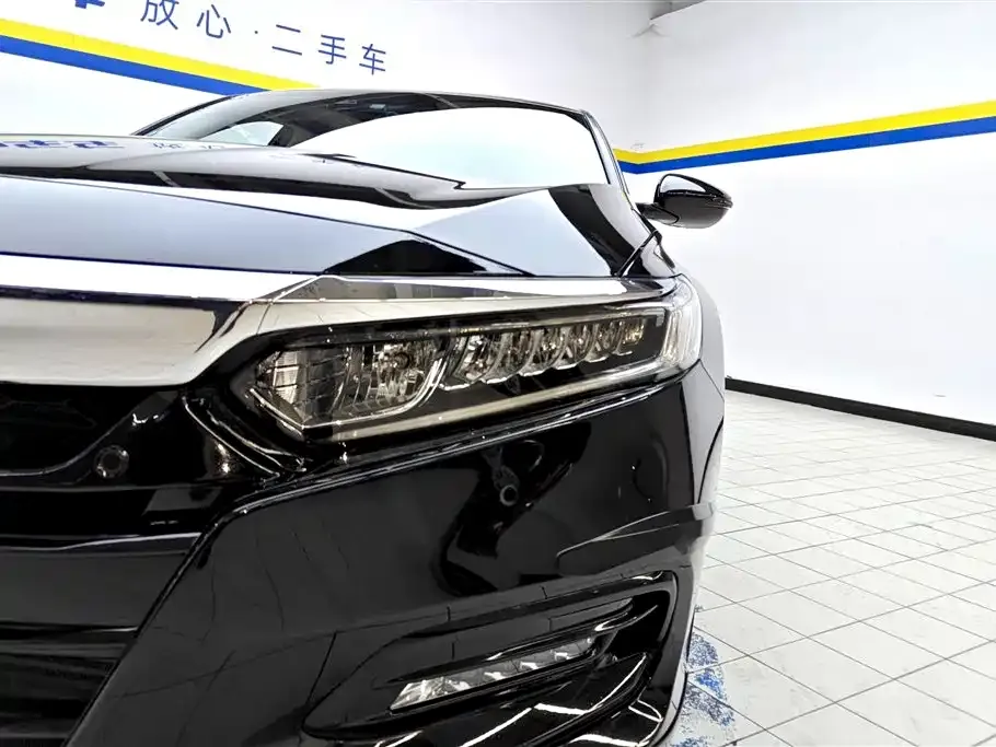 Honda Accord — фото 2
