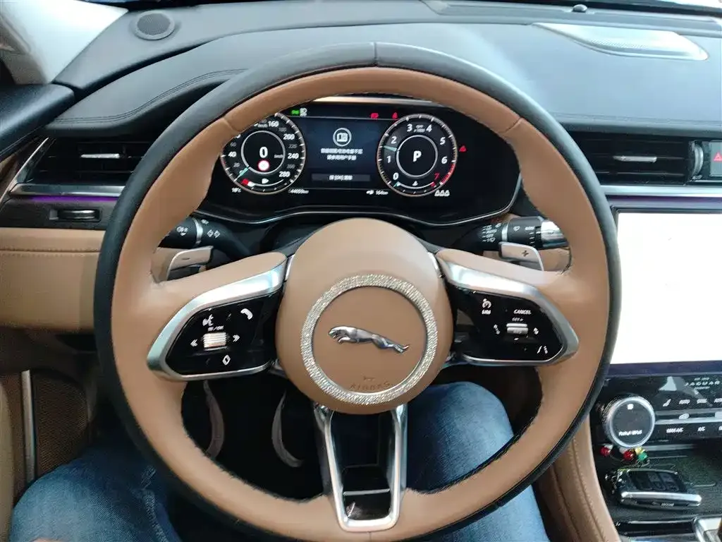Jaguar XFL 2023 из CN, фото 9