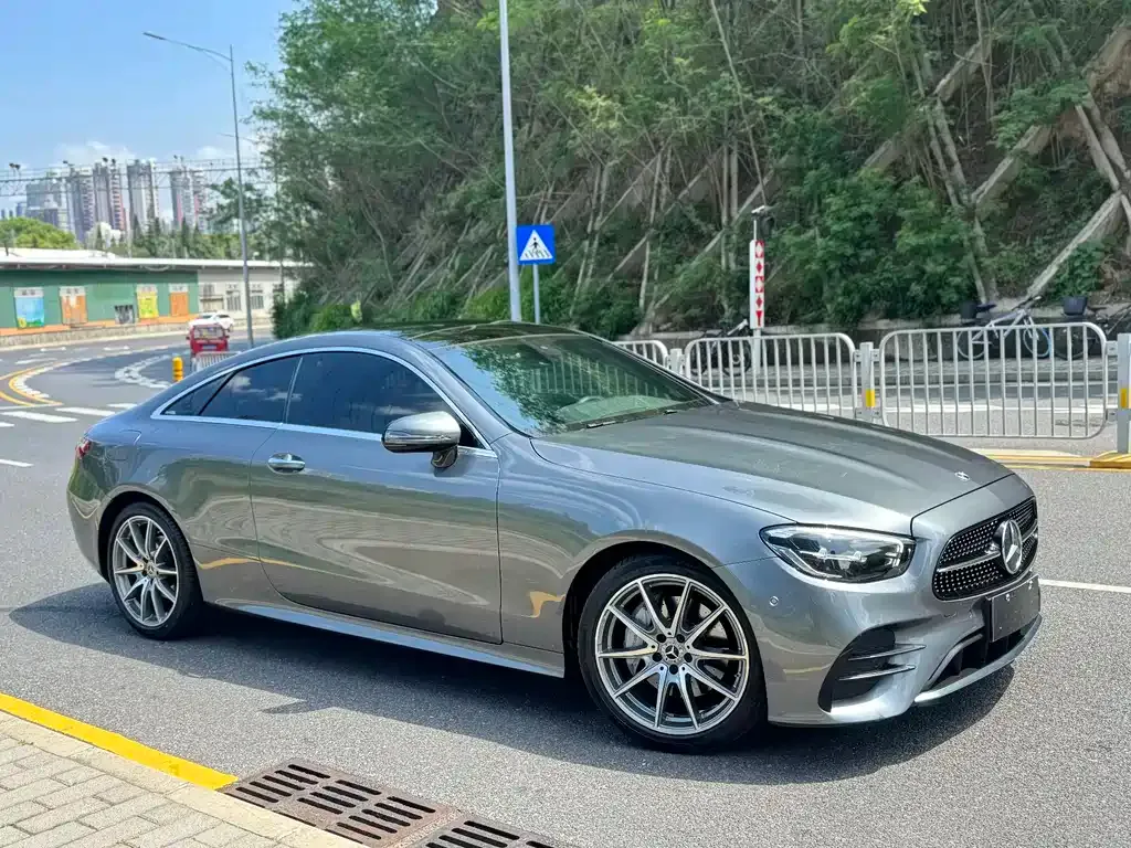 Mercedes-Benz E-Class (Import) — фото 9