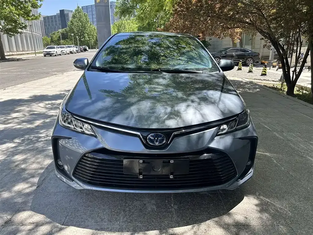 Toyota Corolla — фото 2