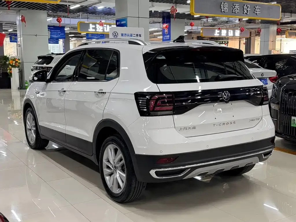 Volkswagen T-Cross — фото 5