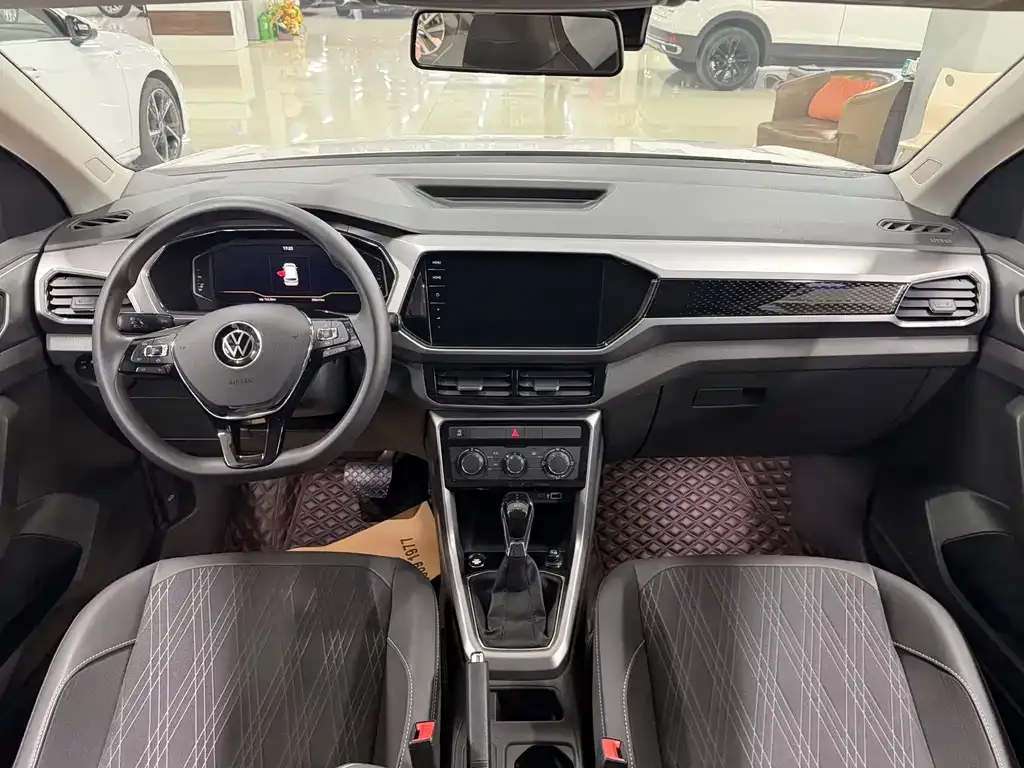 Volkswagen T-Cross — фото 9