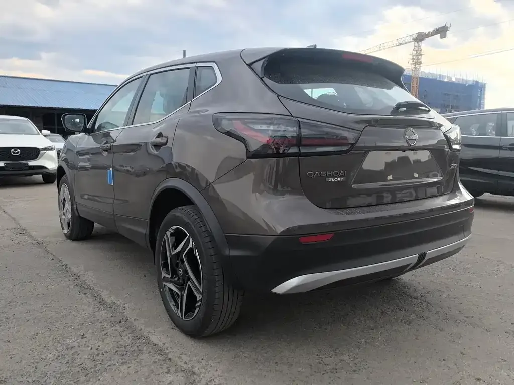 Nissan Qashqai — фото 8