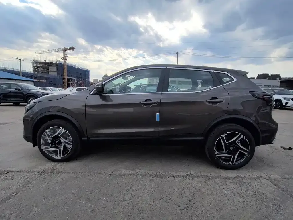 Nissan Qashqai — фото 3