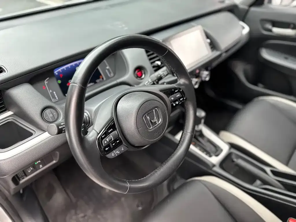 Honda Fit — фото 7