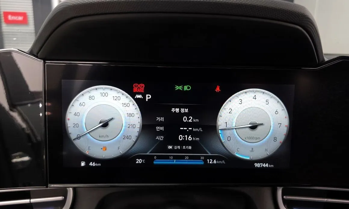 Hyundai AVANTE — фото 3