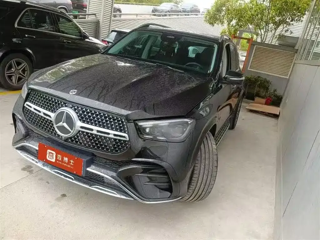 Mercedes-Benz GLE — фото 1