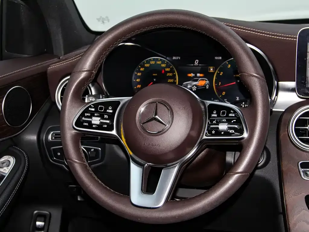 Mercedes-Benz GLC — фото 2