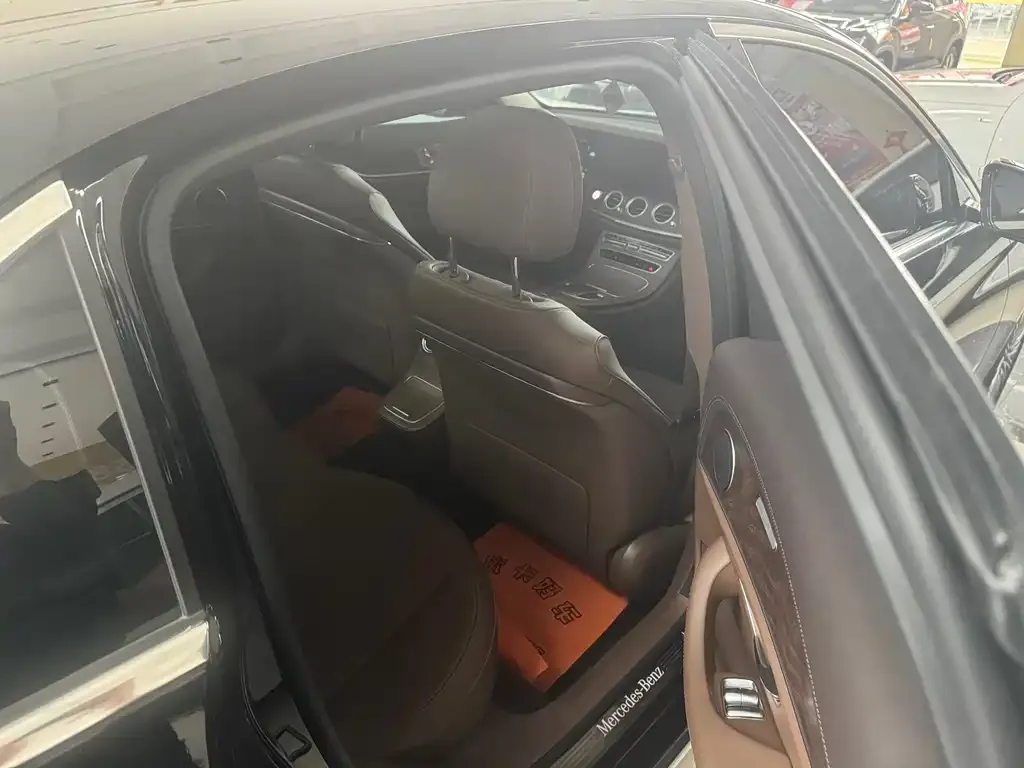 Mercedes-Benz E-Class 2022 из CN, фото 4