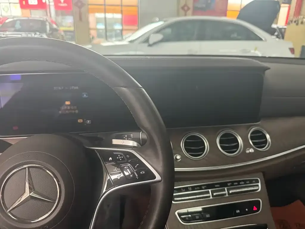 Mercedes-Benz E-Class 2022 из CN, фото 2