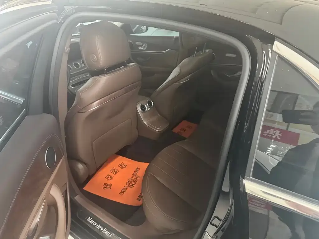 Mercedes-Benz E-Class 2022 из CN, фото 5