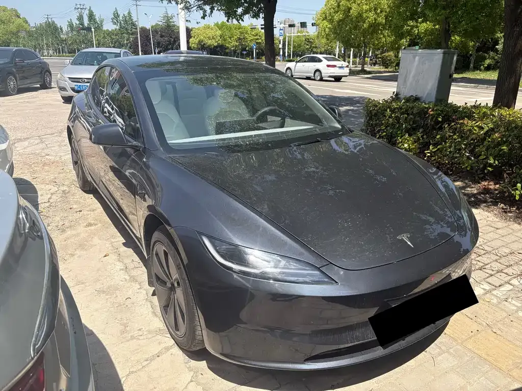 Tesla Model 3 — фото 9